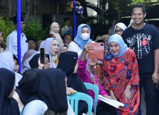 Aliyah Mustika Ilham Mendapat Sambutan Hangat Masyarakat Tallo Saat Sosialisasi BPJS Kesehatan