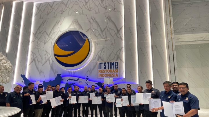 Partai NasDem Beri Surat Rekomendasi ke 16 Bakal Calon Kepala Daerah di Sulsel NasDem