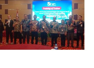 OJK Sulawesi Selatan dan Barat Lakukan Literasi Keuangan Bagi Puluhan Penyuluh Nelayan