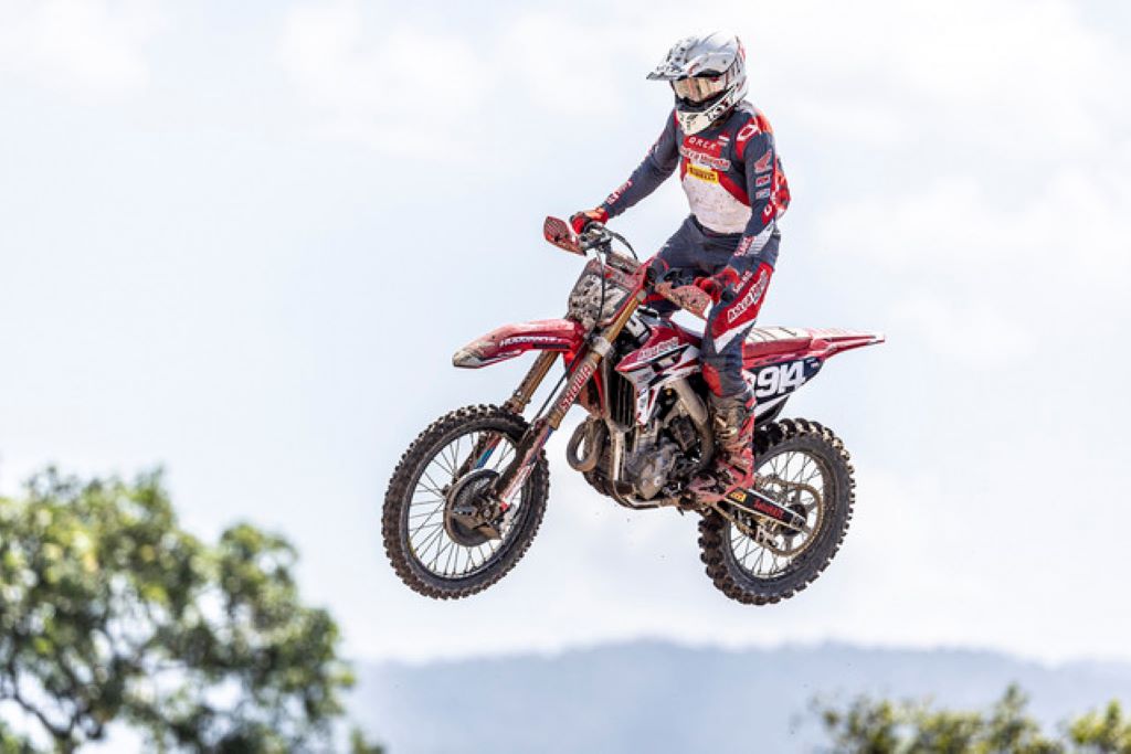 Dua Crosser Astra Honda Tuntaskan Perjuangan di MXGP Lombok
