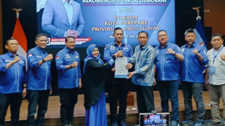 Partai Demokrat Serahkan Rekomendasi ke Pasangan Erna Rasyid-Rahmat Sjamsu untuk Pilwalkot Parepare 2024 partai demokrat