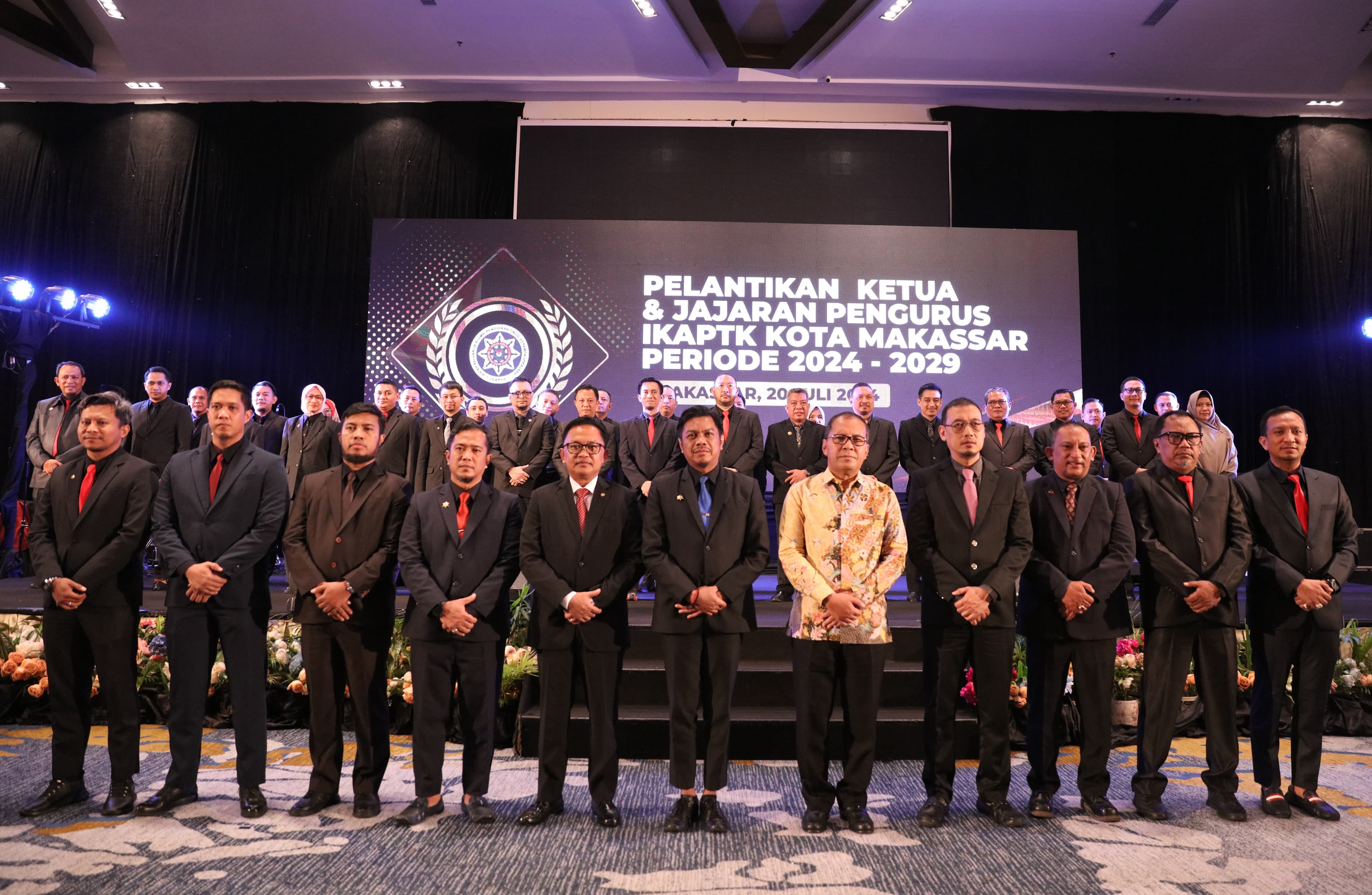 Selamat! Firman Pagarra Resmi Dikukuhkan Sebagai Ketua IKAPTK Kota Makassar Periode 2024-2029