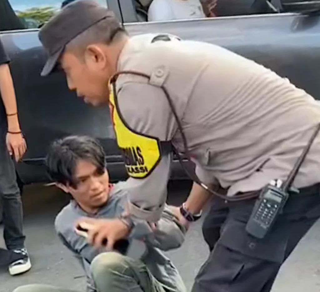 Sambut Presiden Jokowi, Pengunjuk Rasa Nyaris Adu Jotos dengan Polisi