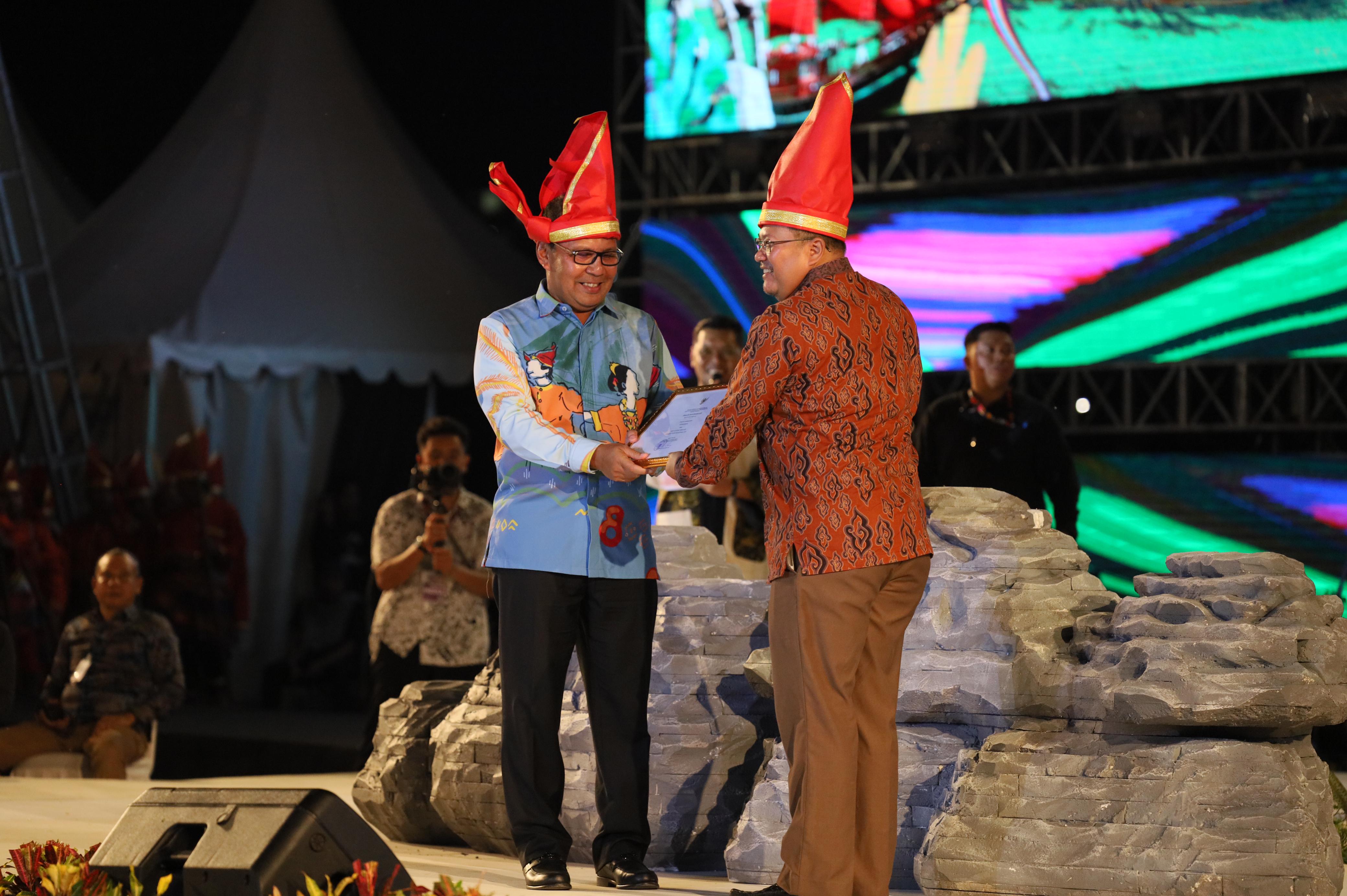 Resmi Dibuka, Kemenparekraf RI Nilai F8 Makassar Jadi Pusat Berbagai Event Tanah Air