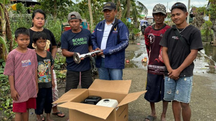 Curhat di Live TikTok, Nelayan di Soppeng Dapat Bantuan dari Rusdi Masse live