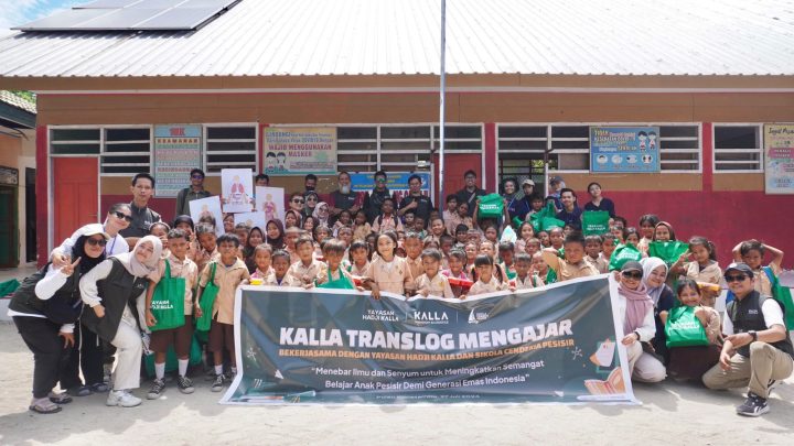 Lanjutkan Program CSR, Kalla Translog Mengajar dan Bangun Pondok Baca di Pulau Kalla Translog