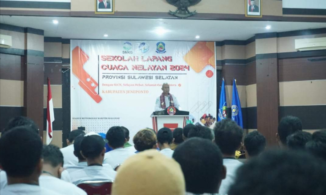 Nelayan di Jeneponto Ikuti Sekolah Lapang Cuaca Nelayan, Pj Bupati Harap ini