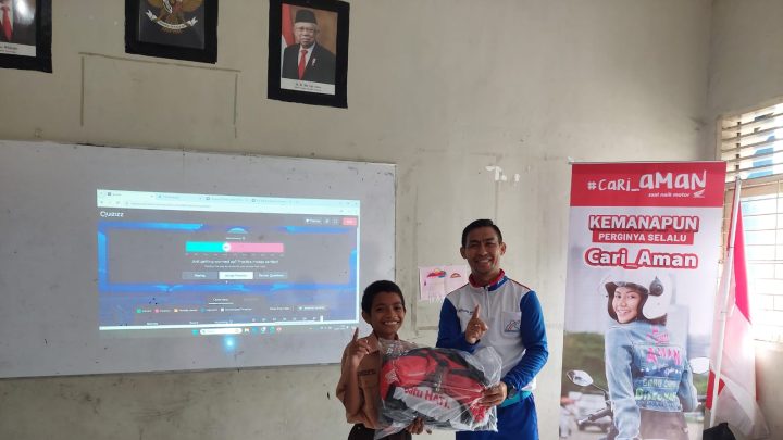 Gaungkan Keselamatan Berkendara di Kalangan Pelajar, Asmo Sulsel Edukasi Safety Riding di SMP Nasional Makassar smp nasional makassar