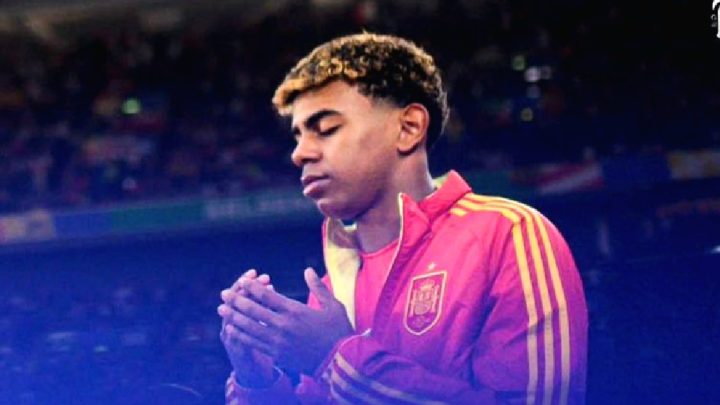 Heboh, Lamine Yamal Sang Fenomenal Pecahkan Rekor 66 Tahun Milik Pele timnas spanyol