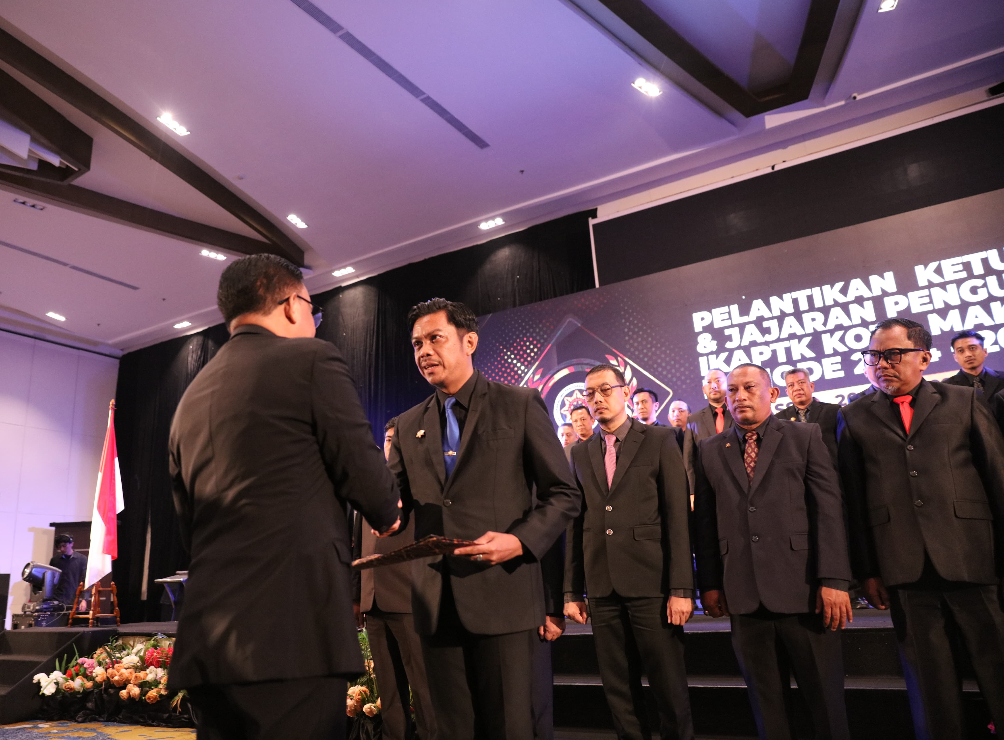 Selamat! Firman Pagarra Resmi Dikukuhkan Sebagai Ketua IKAPTK Kota Makassar Periode 2024-2029