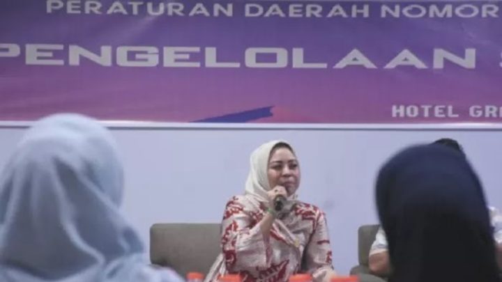 Anggota DPRD Makassar Nunung Dasniar Gelar Sosialisasi Perda Tentang Pengelolaan Sampah dprd makassar
