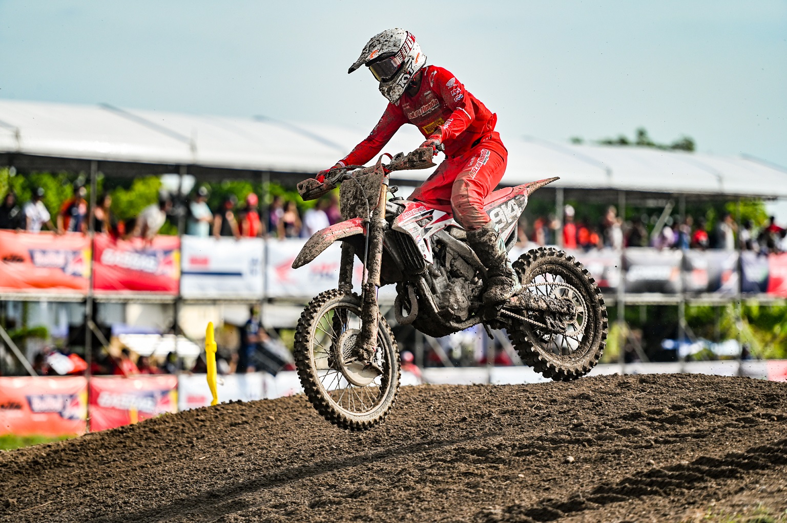 Crosser Binaan Astra Honda Delvintor Alfarizi Berhasil Raih Poin Perdana di MXGP