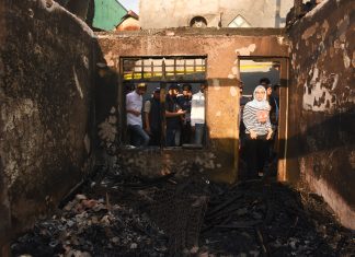 Rezki Mulfiati Lutfi Kunjungi Korban Kebakaran di Abu Bakar Lambogo Makassar