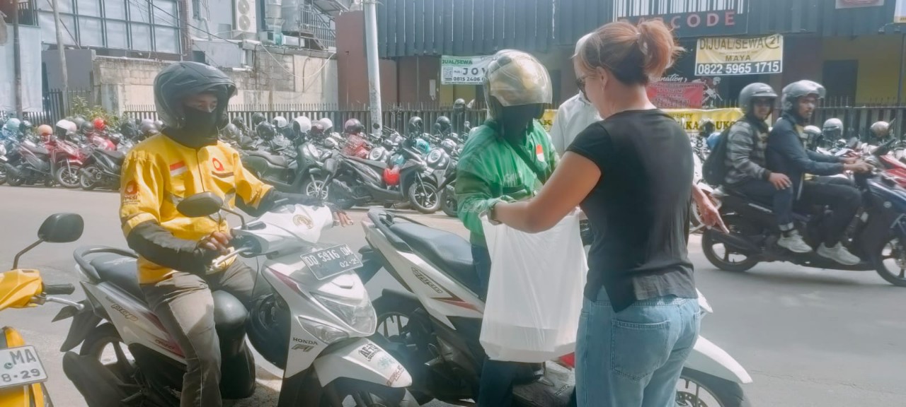 Bantu Sesama, IKA SMA Negeri 16 Makassar Rutin Tebarkan Kebaikan