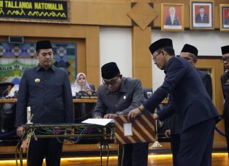 Seluruh Fraksi DPRD Pangkep Setujui Ranperda Perubahan APBD TA 2024 dan RPJPD 2025-2045