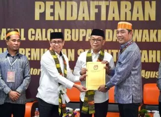 Pasangan Calon Bupati dan Wakil Bupati Soppeng, SUKSES, Resmi Mendaftar di KPU Kabupaten Soppeng