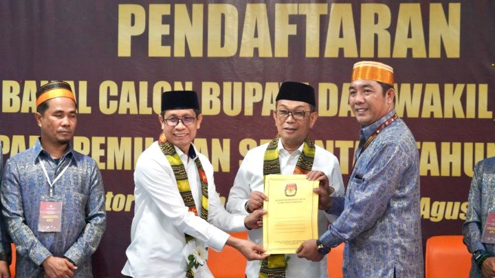 Pasangan Calon Bupati dan Wakil Bupati Soppeng, SUKSES, Resmi Mendaftar di KPU Kabupaten Soppeng soppeng