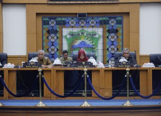 DPRD Pangkep Gelar Rapat Paripurna Pandangan Umum Fraksi Tentang Perubahan APBD TA 2024