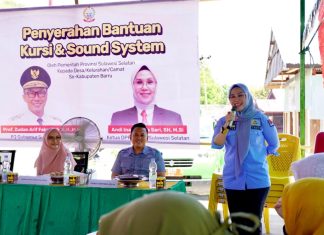 Andi Ina Serahkan Bantuan Kursi dan Sound Sistem Kepada Kantor Desa se-Kabupaten Barru
