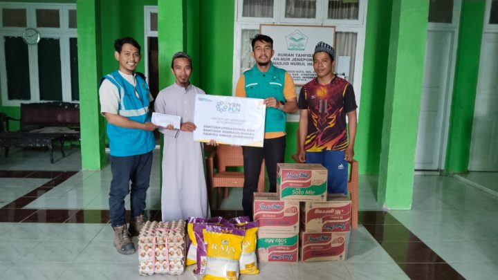 YBM PLN UPT Makassar ULTG Jeneponto Bantu Biaya Operasional dan Sembako Rumah Tahfidz Annur YBM PLN