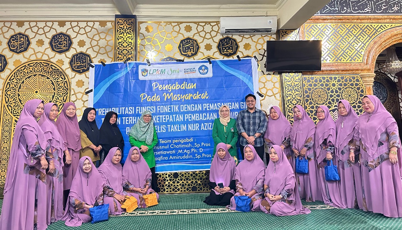 Dosen FKG Universitas Muslim Indonesia Melakukan PKM Terhadap Majelis Taklim di Borong Makassar