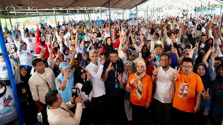 Warga Somba Opu Gowa Pamer Kekuatan Dukungan untuk Husniah-Darmawangsyah Somba Opu