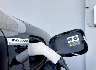 Simak Tips Pemasangan Home Charging dan Isi Daya di SPKLU PLN untuk Mobil Listrik BYD