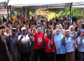 Tanpa Sekat, Husniah - Darmawangsyah Berbaur Bersama Ratusan Warga Desa Jipang