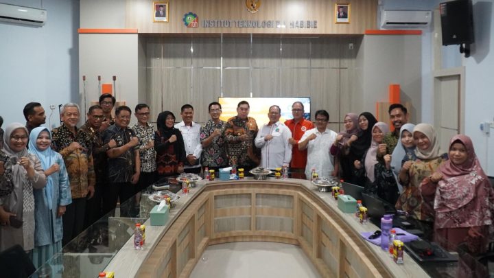 Pj Wali Kota Parepare Optimis ITH Jadi Kampus Teknologi Terkemuka di Indonesia wali kota parepare