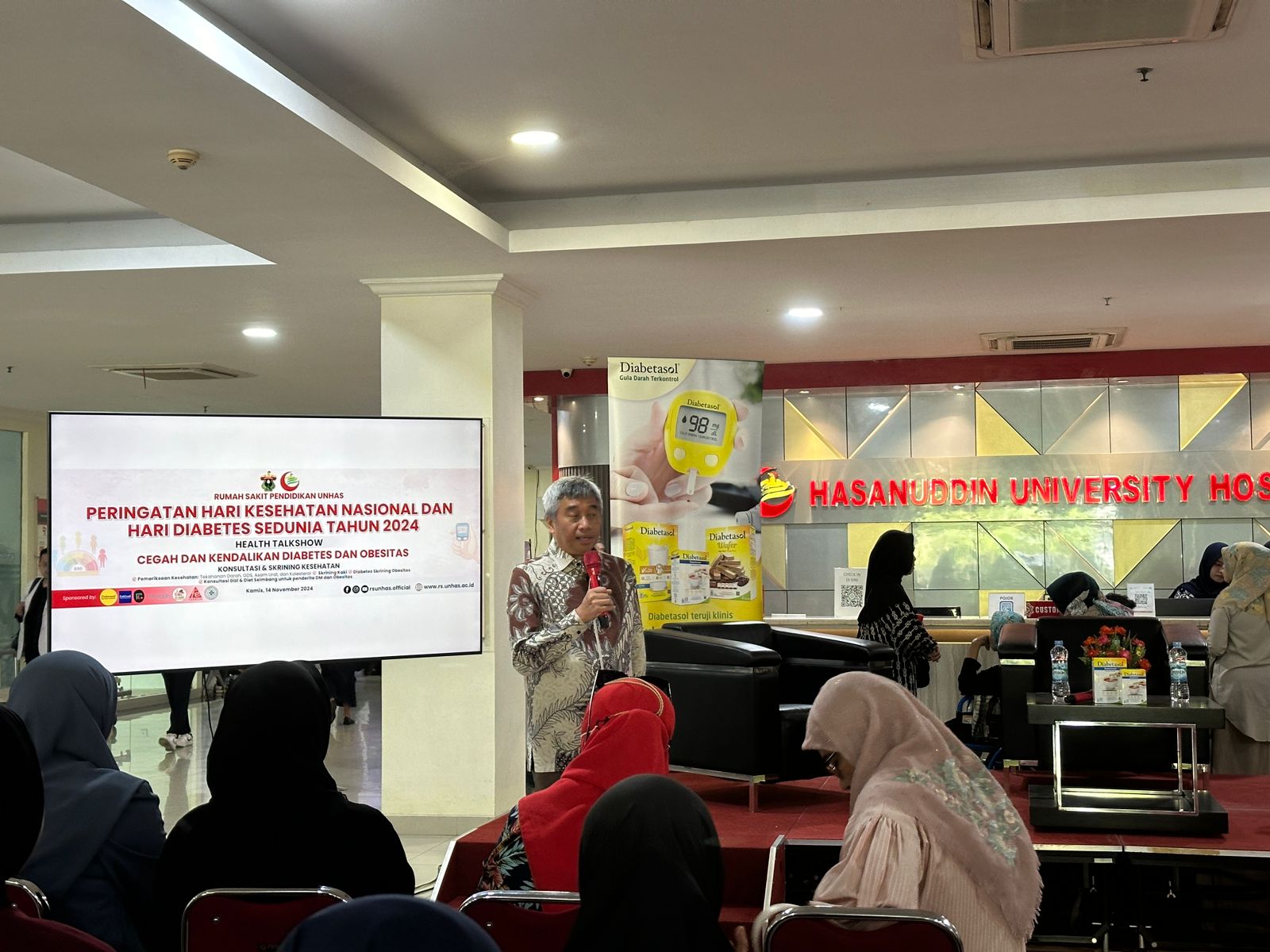 RSP Unhas Peringati Hari Kesehatan Nasional ke-60 dan Hari Diabetes Sedunia 2024: Cegah Diabetes serta Obesitas