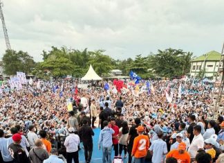 Dengan Suara Menggelegar, Husniah Talenrang Bakar Semangat Puluhan Ribu Warga Gowa