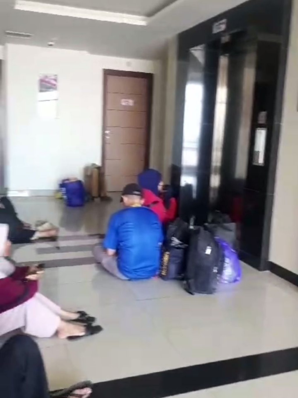 Lift Tak Berfungsi, Penghuni Apartemen Vida View Makassar Minta Manajemen Segera Diganti Sesuai Permen PUPR