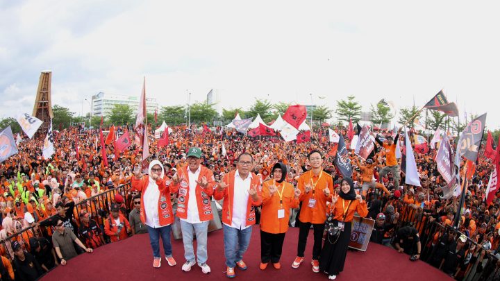 Kondisi Cuaca Mendung Saat Kampanye Akbar DIA, Danny Pomanto: Tanda-Tanda Kemenangan di Pilgub Sulsel 2024 Danny-Azhar