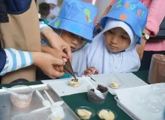 Siswa TK TPA Raushan Fikra Makassar Belajar Mengolah Coklat di TEFA Polbangtan Gowa