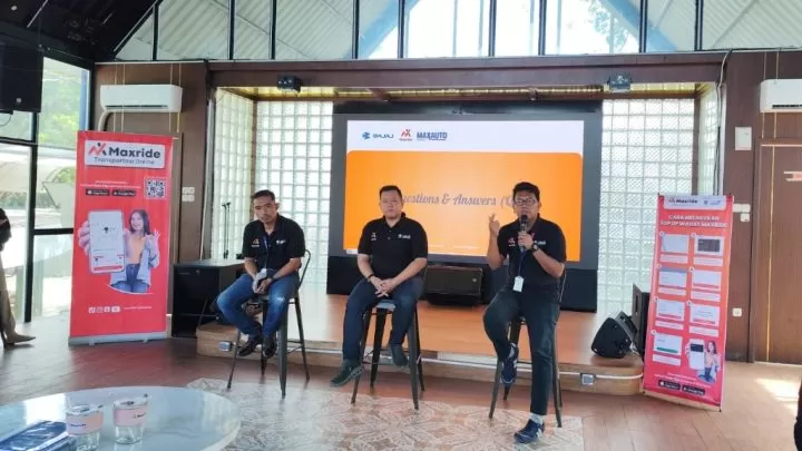 Setahun Bajaj Maxride di Makassar: Solusi Transportasi dengan Dampak Ekonomi dan Sosial Bajaj maxride