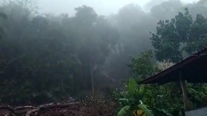 Longsor di Dusun Teppoe Soppeng: 10 Rumah Tertimbun, Satu Warga Hilang Soppeng