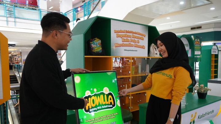 Momen HOWLLA, Merchant FnB Bagi-bagi Produk Gratis di Booth Kallafriends MaRI kallafriends