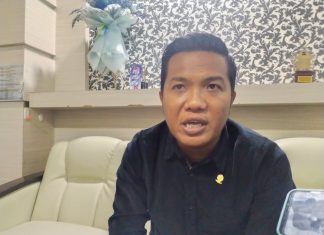 Sultan Tajang Keluhkan Ruas Provinsi di Wajo Rusak