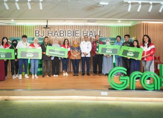 Tutup Tahun 2024, Grab Salurkan 1 Juta Dolar ke Pelaku Sektor Transportasi dan UMKM