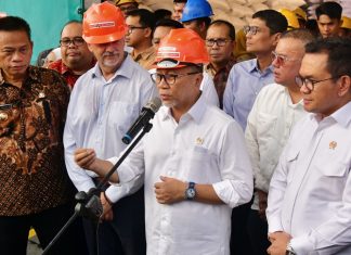 Pj Gubernur Sulsel Prof Fadjry Djufry Dampingi Menko Zulkifli Hasan Tinjau Gudang Kakao PT Papandayan Cocoa Industries
