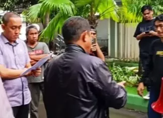 Anggota DPRD Makassar Terima Aspirasi Mahasiswa Terkait Toko Diduga Melakukan Parkir Liar