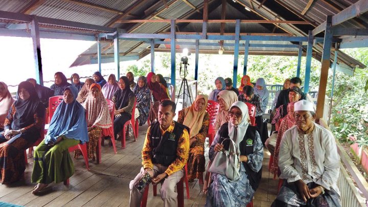 LAZ Hadji Kalla Bersama Kemenag Sulsel dan Baznas Beri Pemeriksaan Gratis untuk Lansia di Pulau Lakkang LAZ Hadji Kalla