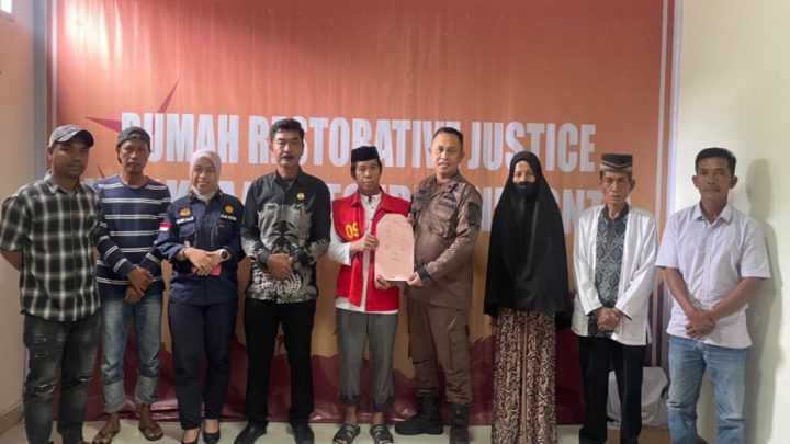 Kejari Jeneponto Hentikan Kasus Pencurian Tersangka Idrus Dg Bulu Melalui Restorative Justice Kejari Jeneponto