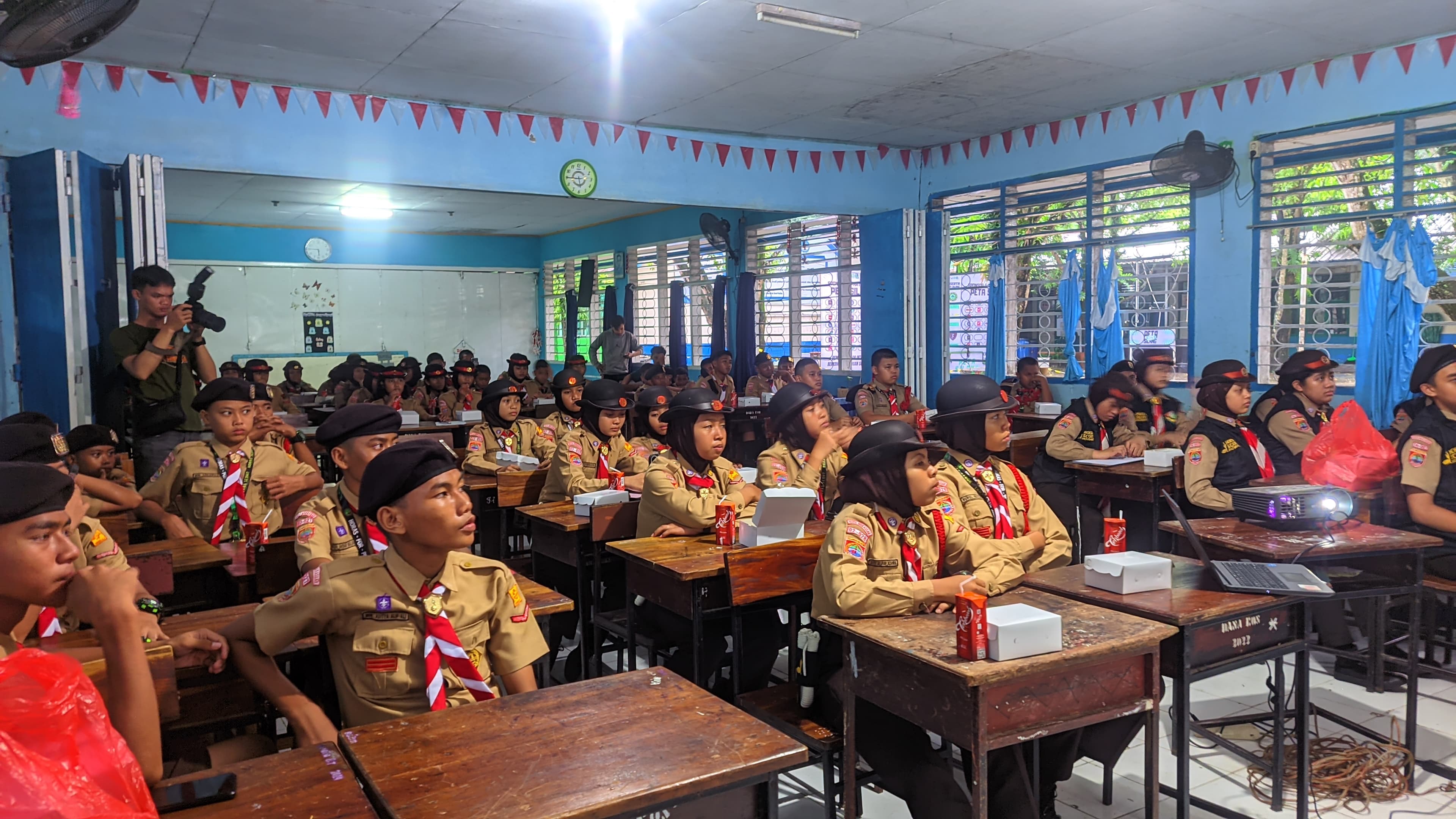 Asmo Sulsel Kampanyekan Safety Riding #Cari_Aman di SMP Negeri 17 Makassar