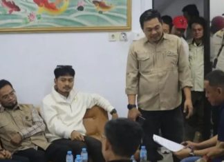 Tinjau Aktivitas Pergudangan, Komisi A DPRD Makassar Sambangi Gudang Plastik Toko Indah