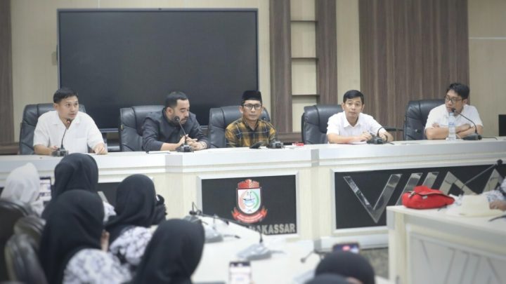 Mengadu ke DPRD Makassar, Guru Terpaksa Mengemis Haknya DPRD Makassar