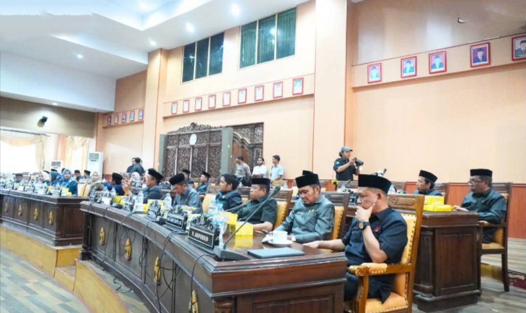 DPRD Gelar Rapat Paripurna Pembacaan Penetapan Paslon Bupati dan Wakil Bupati Terpilih Pilkada Jeneponto