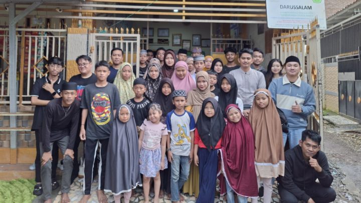 Momen Ramadhan, COC Makassar Salurkan Bantuan Paket Sembako untuk Panti Asuhan COC Makassar