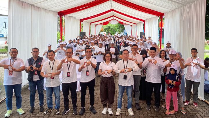 Telkomsel Berangkatkan 200 Pelanggan Makassar untuk Mudik Gratis ke Surabaya, lewat Jalur Laut telkomsel