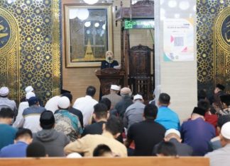 Wawali Makassar Aliyah Mustika Ilham Safari Ramadan di Masjid Amirul Mu'minin